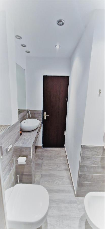 Old Town Apartment Bucureşti Ngoại thất bức ảnh